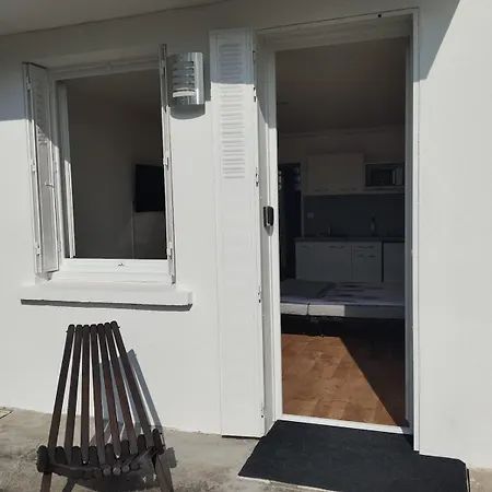 Apartment Comfortable Dans Maison Au Calme Bellerive-sur-Allier