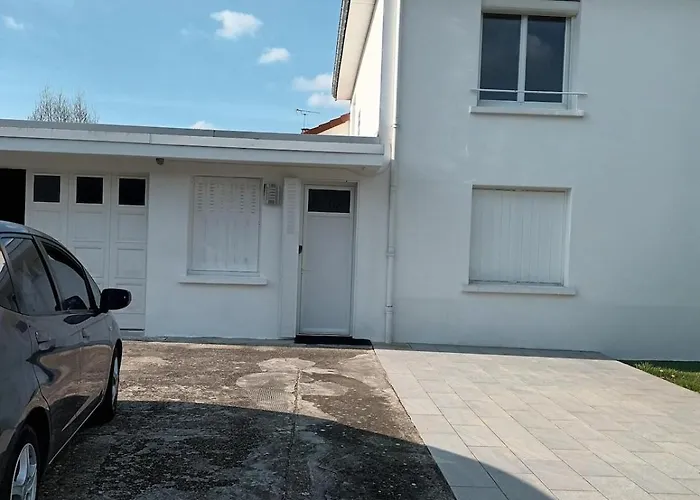 Comfortable In A Absolutely Quiet Bellerive-sur-Allier